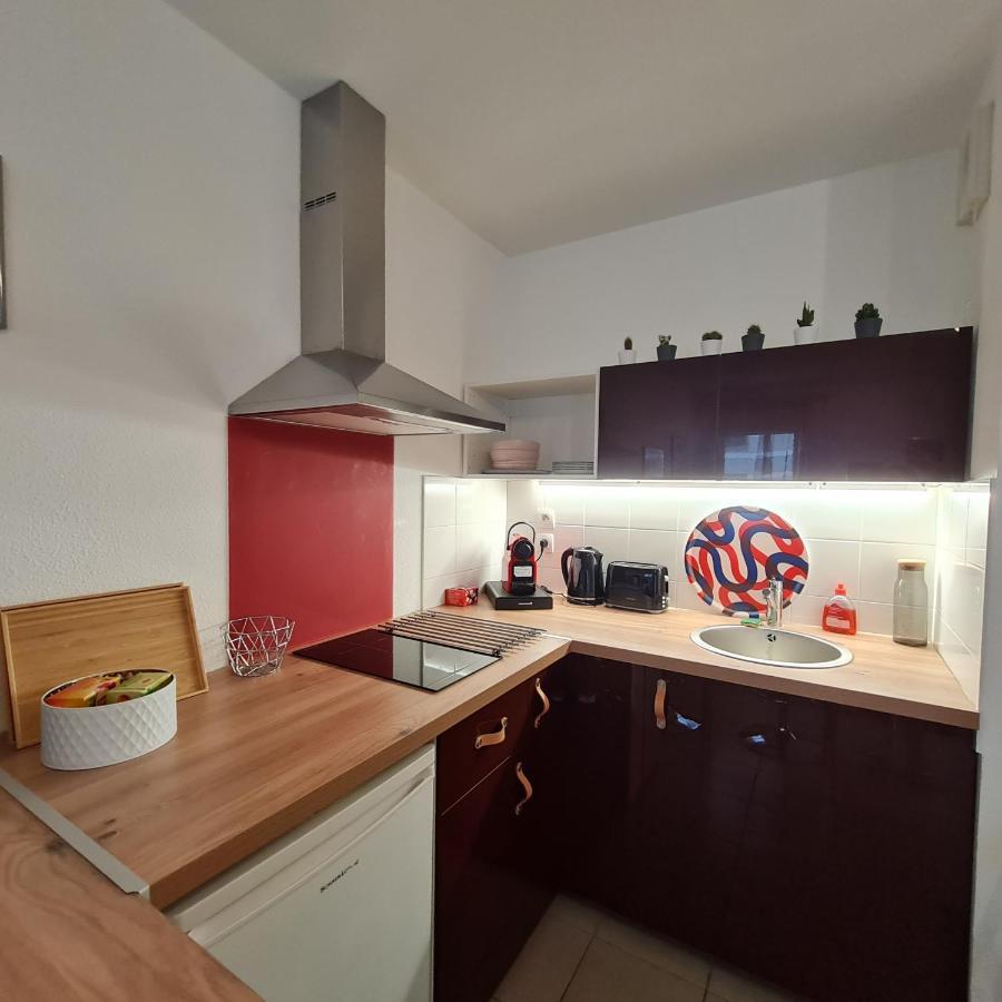 Apartmán Beau Studio Tout Confort Au Calme Avec Parking . Villeurbanne Exteriér fotografie